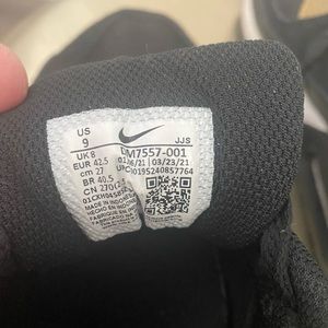 Air Max 90 use 3 time at the gym only. No original box